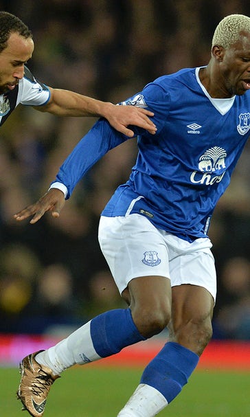Everton grind out win over ten-man Newcastle